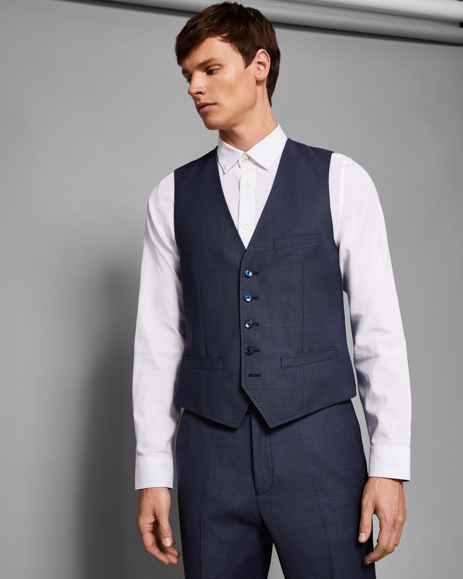 KINDEBW Slim fit wool vest