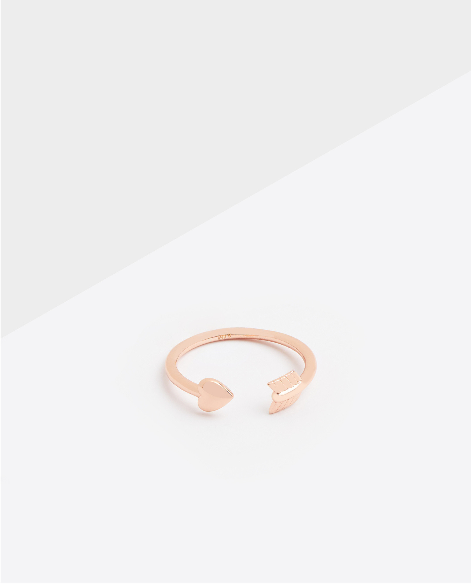 CASSEA Cupid arrow heart ring