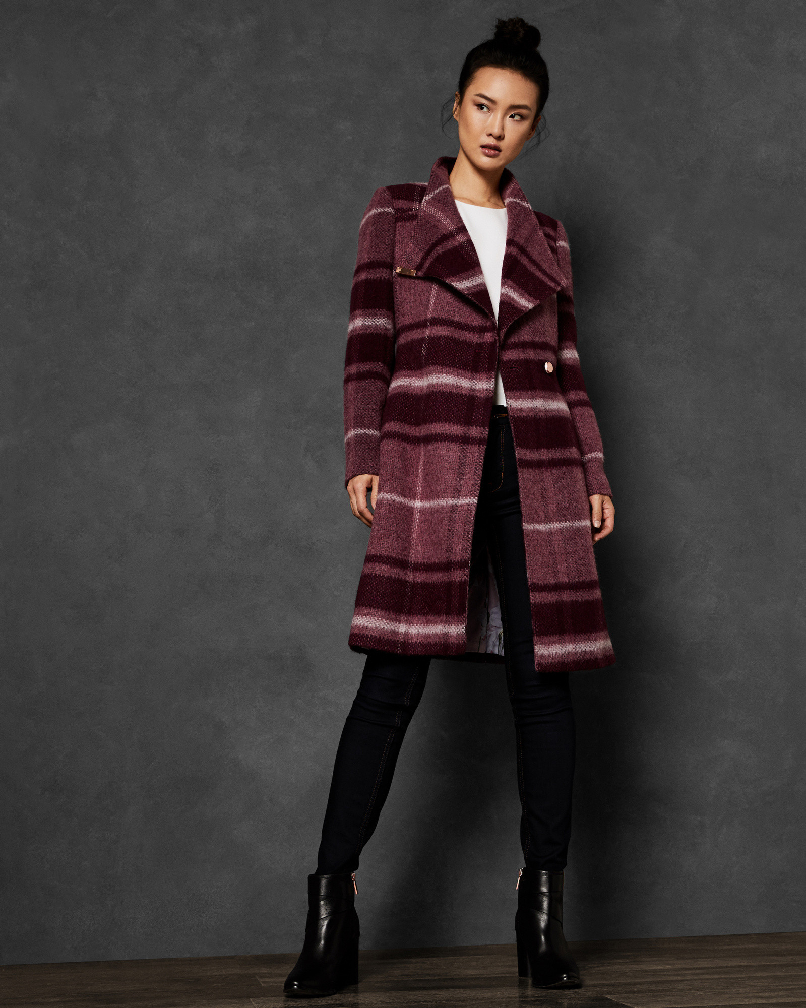 SKAALET Check long wrap coat