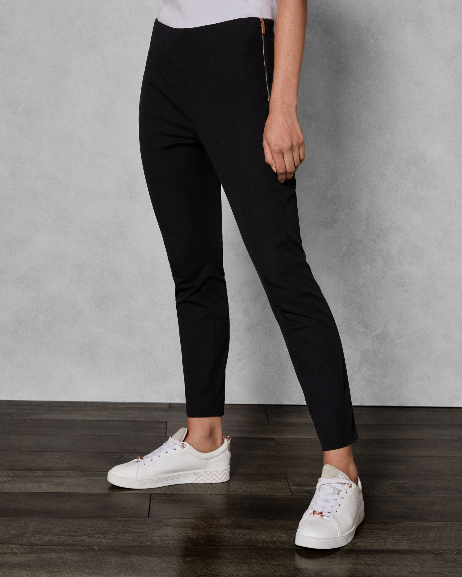 CEMELIA Skinny ankle grazer trousers