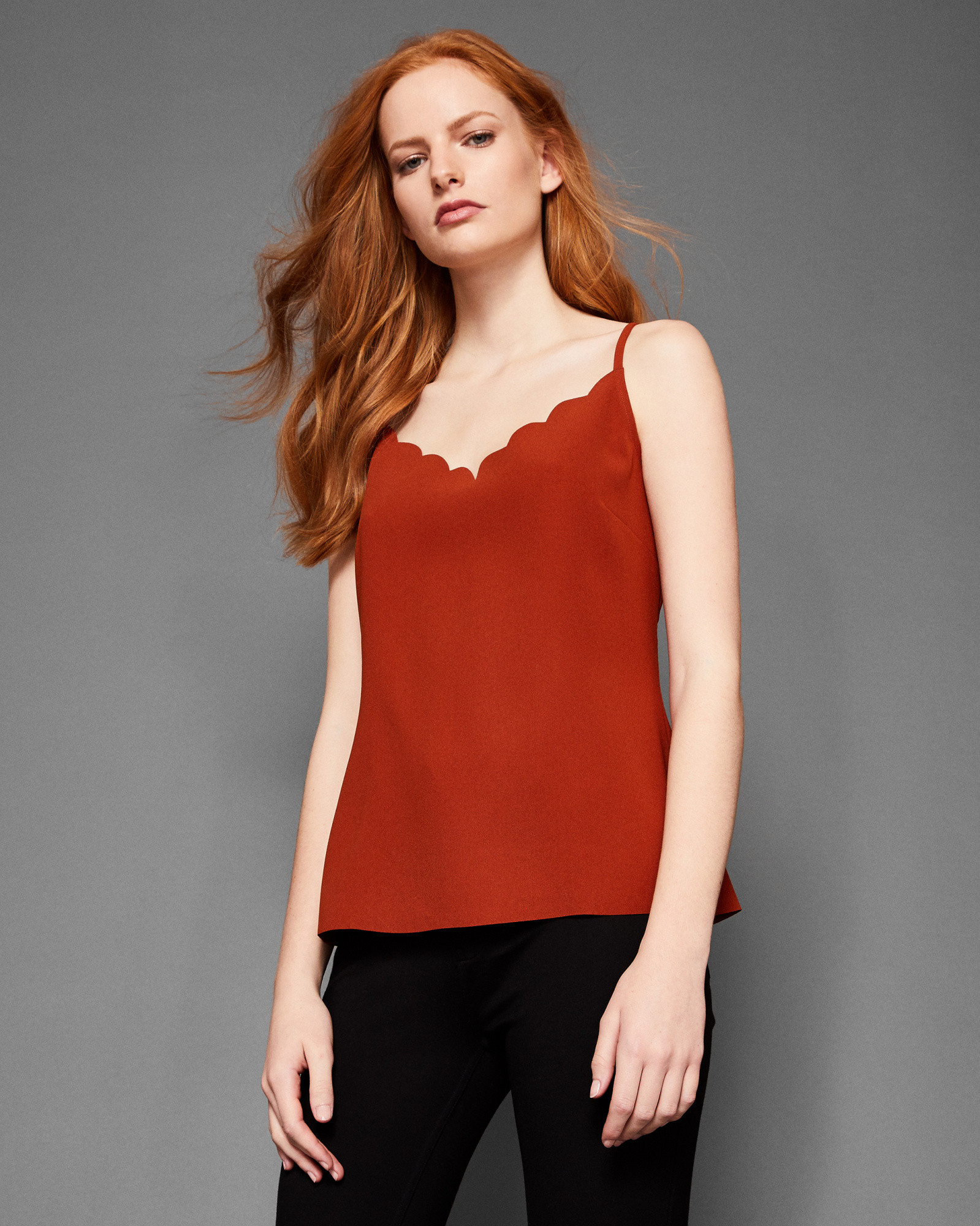 SIINA Scalloped neck cami