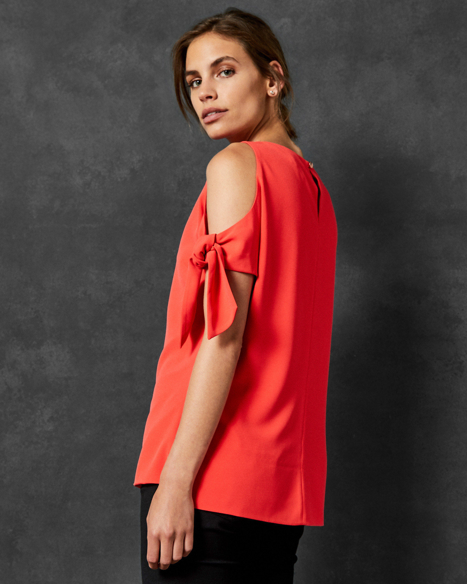 YAELE Tie sleeve top